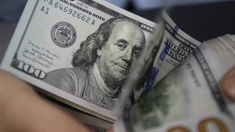 الأخضر بكام..اعرف سعر دولار في البنوك المصرية في تعملات المسائية