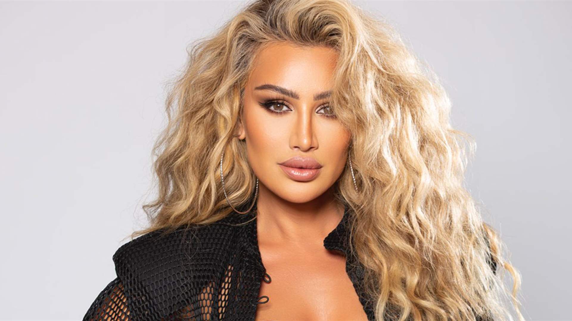 الفنانة مايا دياب