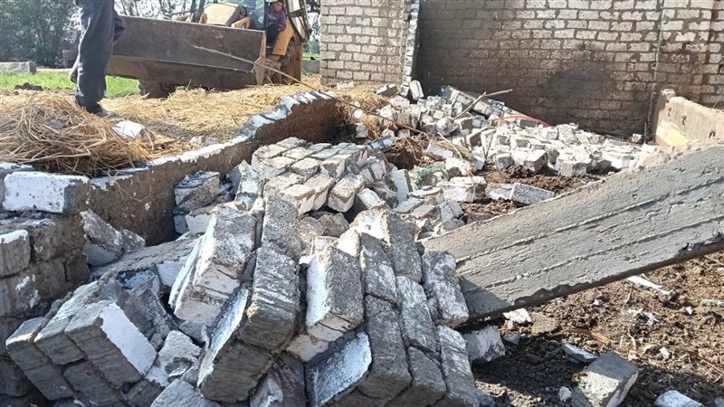 حملات مكبرة لإزالة التعديات على الأراضي الزراعية في 3 مراكز بالمنوفية