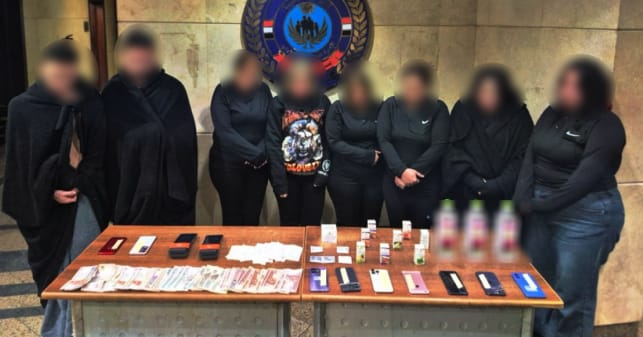ضبط سيدة لإدارتها نادٍ صحي بدون