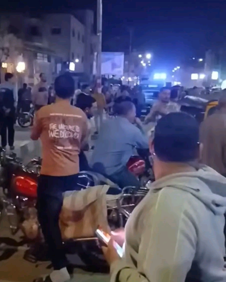 السيطرة على شخص اعتلى مئذنة مسجد بالمنزلة لمحاولة الانتحار بالدقهلية 