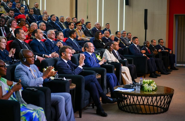 7 رسائل كشفت أسرار زيارة ماكرون التاريخية للإسكندرية