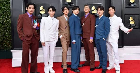 BTS تقاطع جرامي 2027.. فئة جديدة تشعل أول انسحاب