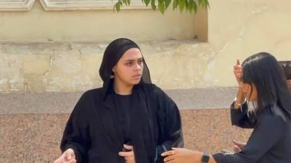 انهيار نجل محمد التاجي في جنازة والده وسط حضور النجوم