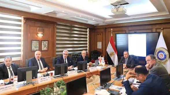 أكثر من 200 فرصة.. الأماكن الشاغرة لطلاب أدبي بالمرحلة الثانية