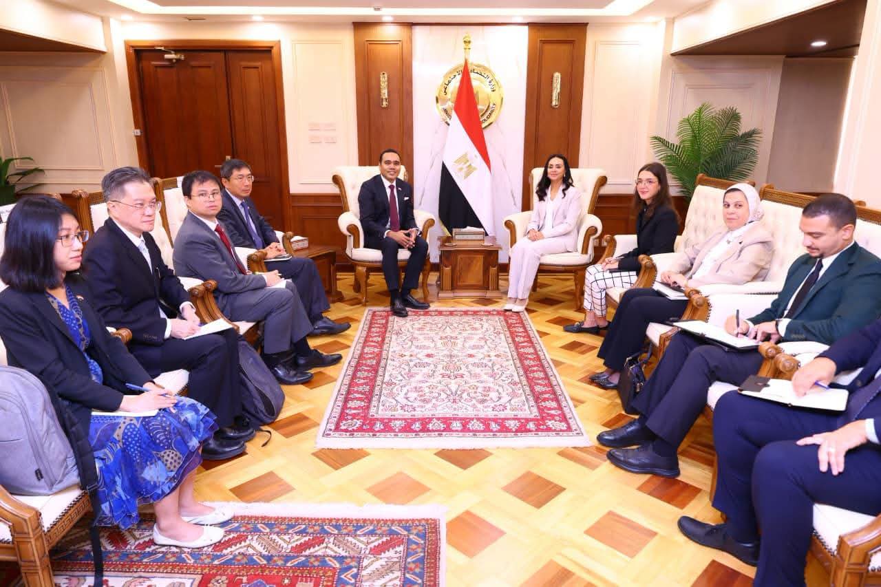 4.7 مليون أسرة.. مصر وسنغافورة تبحثان تعزيز الحماية الاجتماعية