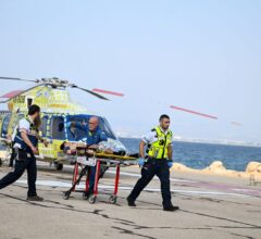 مقتل فتى إسرائيلي وإصابة 24 بانفجار ذخيرة غير منفجرة قرب لبنان
